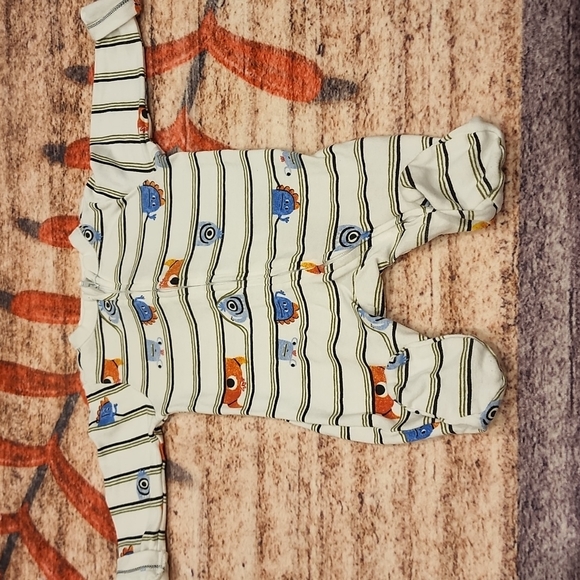 Bundle Old Navy pajamas - Picture 5 of 10